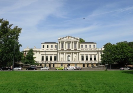 AUTOVERHUURBEDRIJVEN NOORD HOLLAND