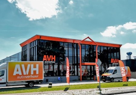 HOOGEVEEN: AVH AUTOVERHUUR