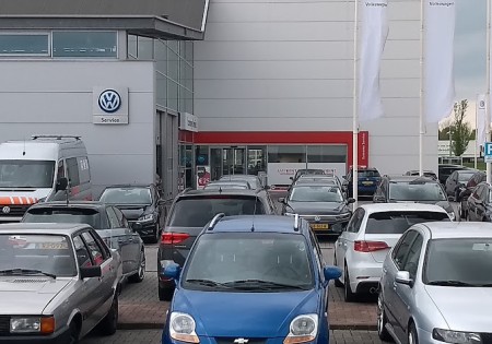 ZWOLLE: EASYRENT AUTOVERHUUR 